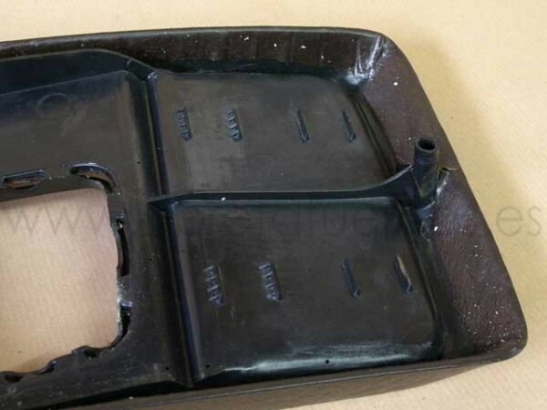 Bandeja portaobjetos para Mercedes gama W108/W109.