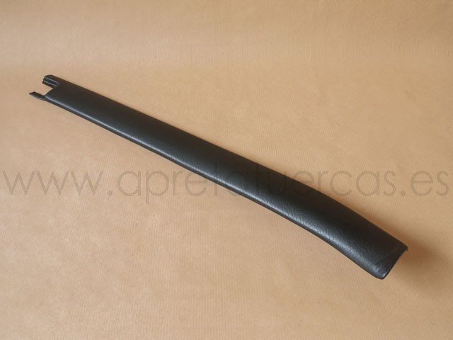 Moldura para Mercedes de la gama W114/W115.