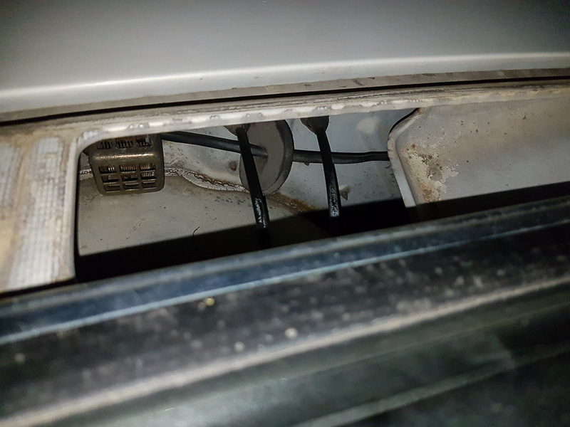 Rejilla de ventilación Mercedes W114 / W115